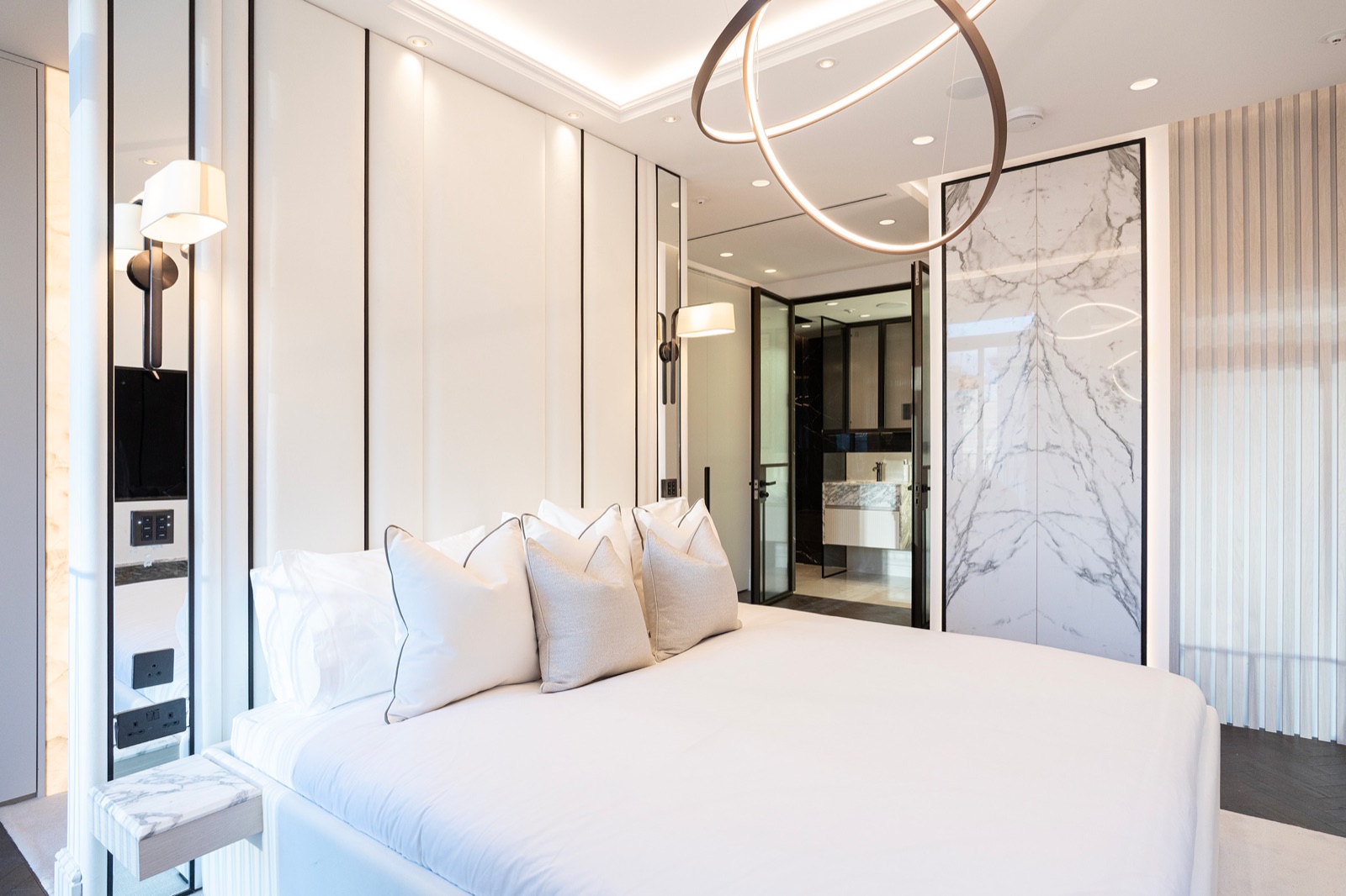 Principal bedroom suite